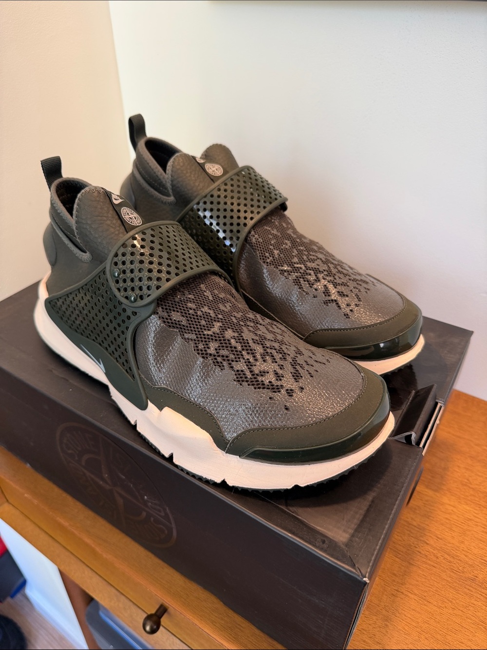 Stone Island x Nike Sock Dart Mid Men's Slip-On Athletic Sneakers in Olive Green